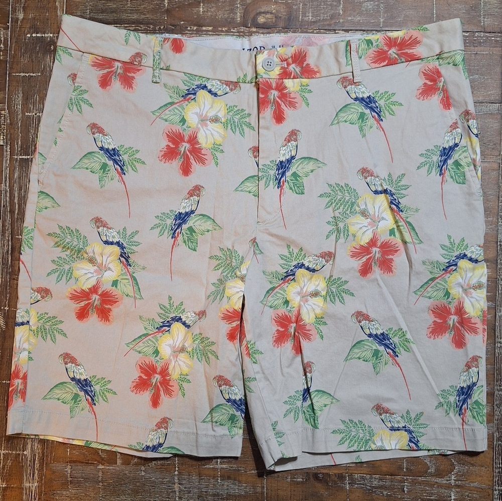 IZOD Shorts‎ Mens Size 38 Tropical Parrot Flat Front Hawaiian Print Casual NWT'S